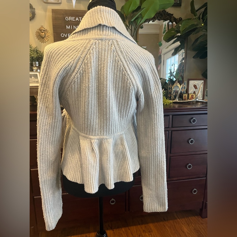 Express Ribbed Knit Shrug Ruffle Detail - Light Gray - Picture 5 of 7